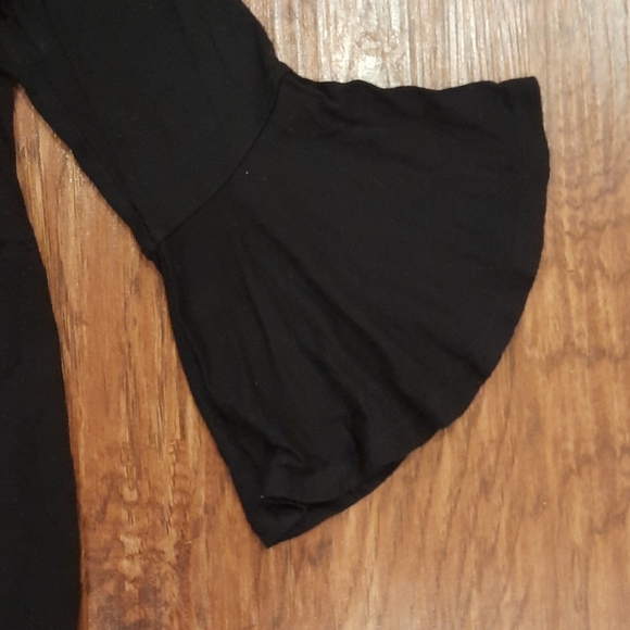 Flowred shirt with Bell sleeves size 10 Justice - Picture 2 of 3